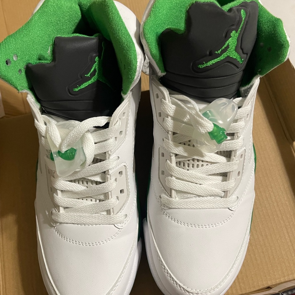 Jordan 5 Retro “Lucky Green”